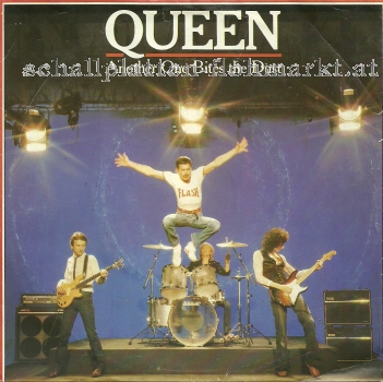 Queen - Another one bites the dust (1980) Dragon attack
